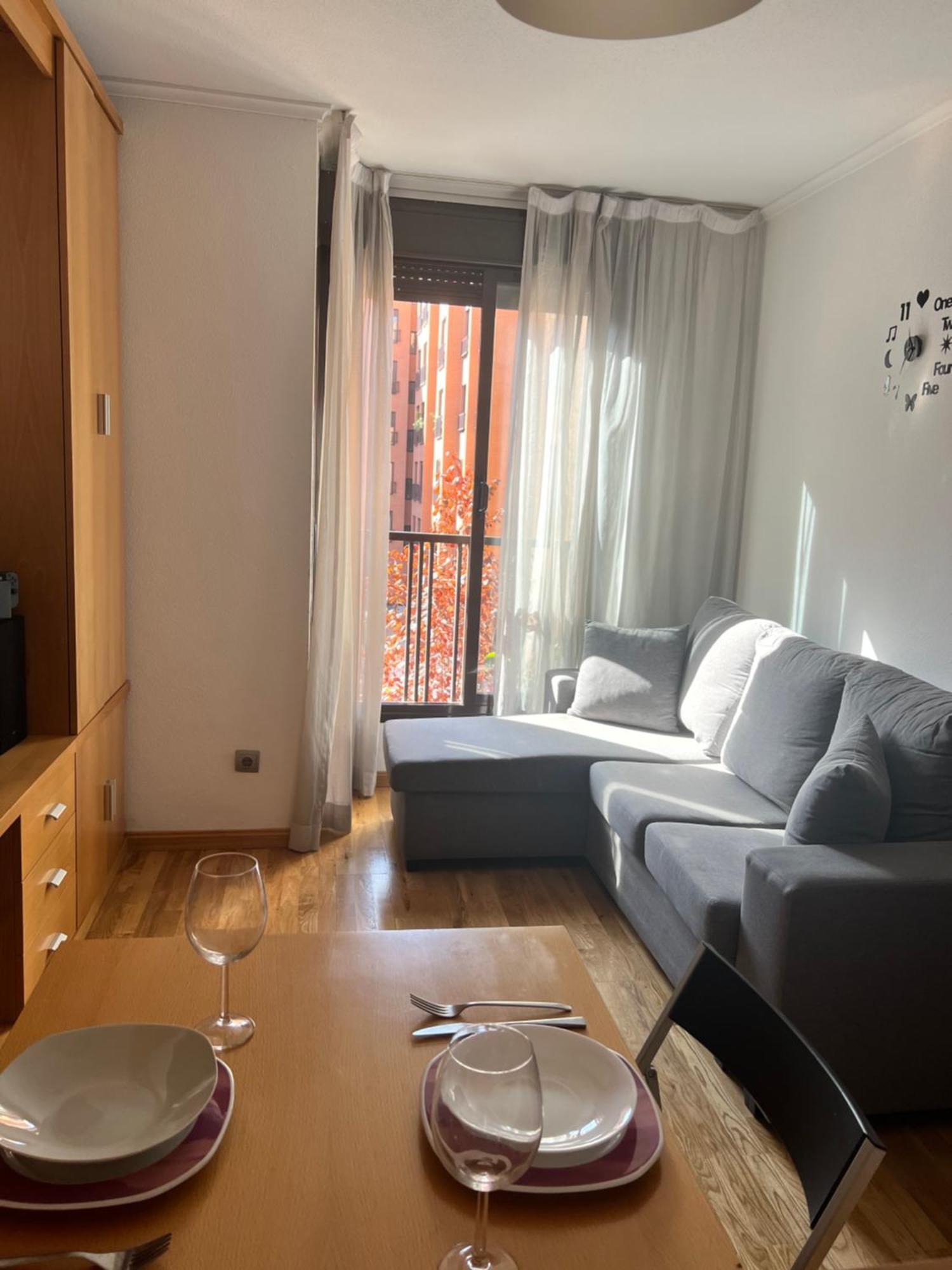 Samaniego Suite, Airport, Ifema Turistico 马德里 外观 照片